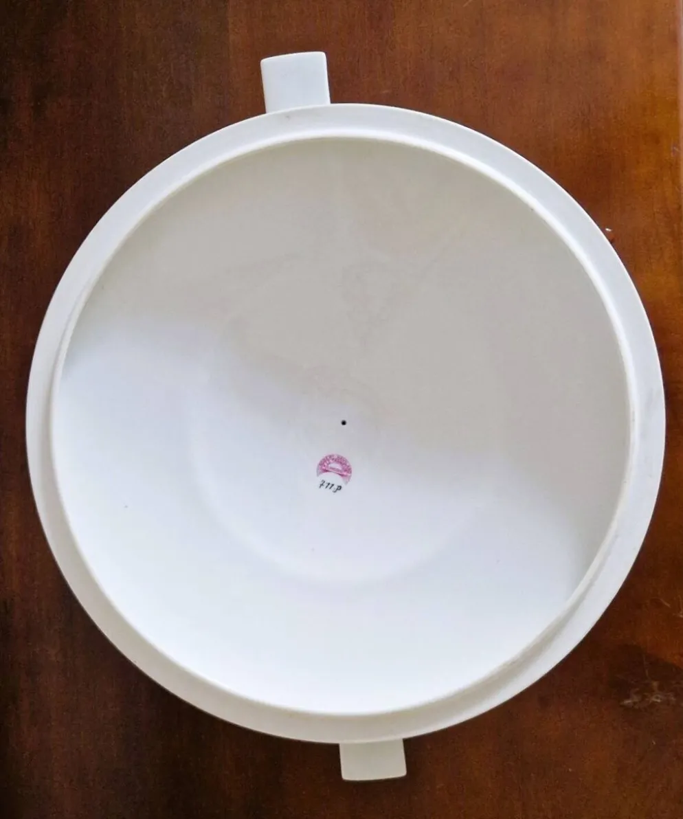 Soupière en porcelaine Haviland blanche avec motifs Dalhia