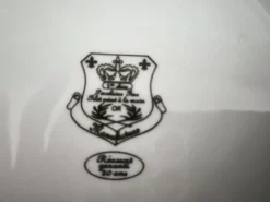 Soupière en porcelaine Manufacture blanche double filet or peint à la main
