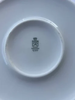 Soupière en porcelaine motif floral