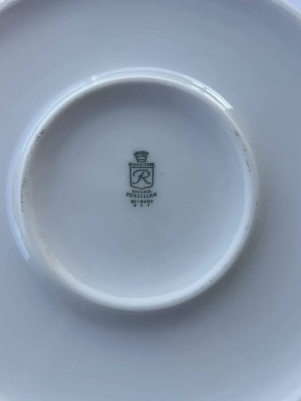 Soupière en porcelaine motif floral
