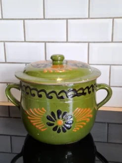 Soupière en terre cuite