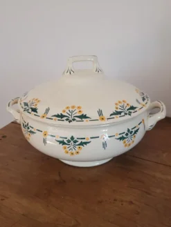 Soupière en terre de fer Choisy Le Roi
