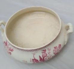 Soupière en terre de fer de Gien modèle Aubépine rose