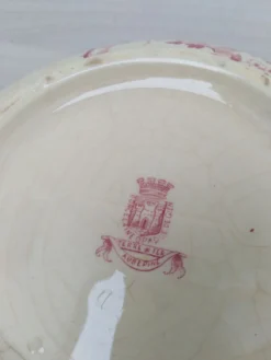 Soupière en terre de fer de Gien modèle Aubépine rose