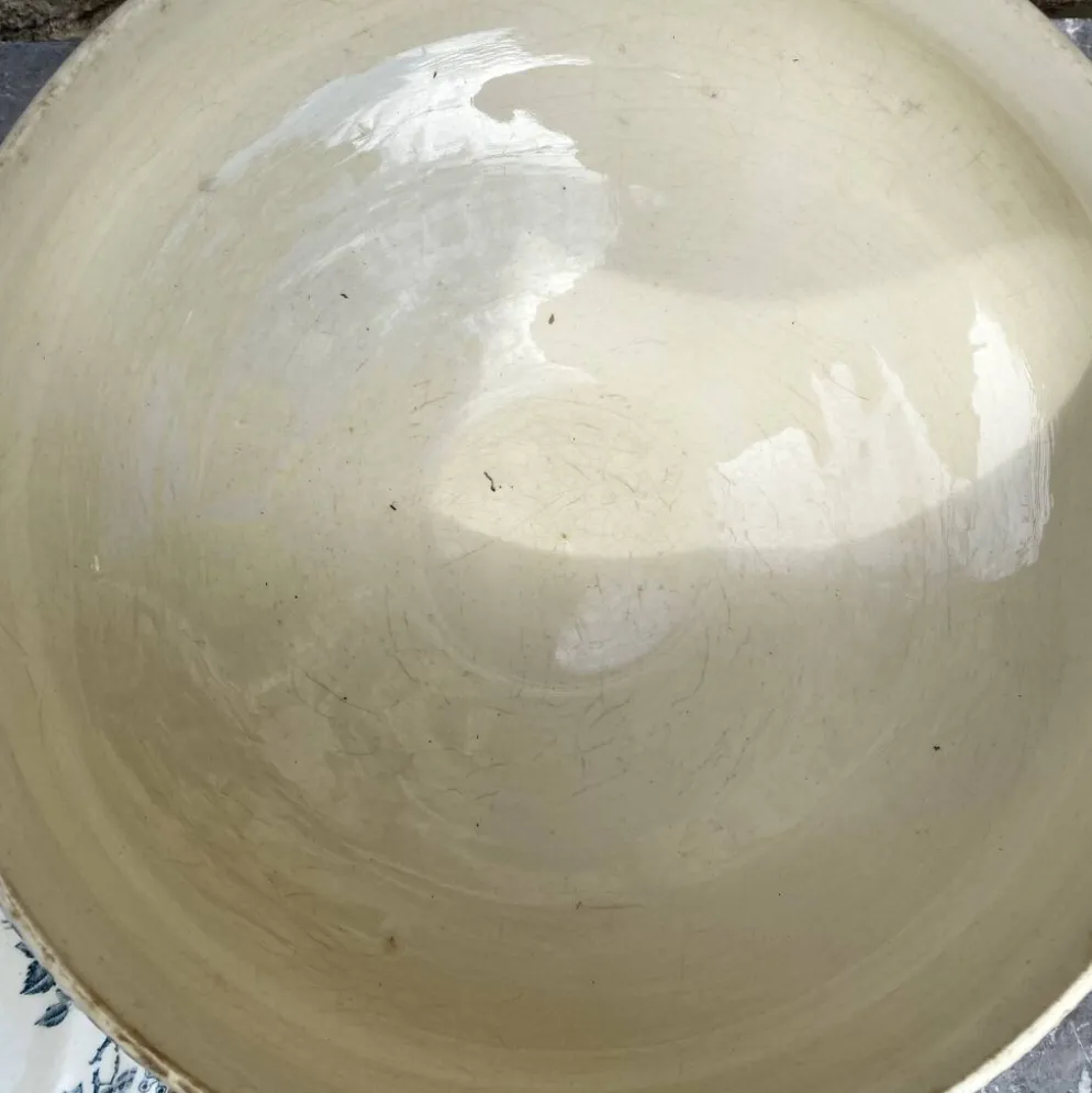 Soupière en terre de fer Ets Debray service Guadeloupe