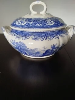 Soupière et plat Villeroy et boch porcelaine édition Burgenland