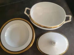 Soupière et set de 6 assiettes à soupe Bernardaud