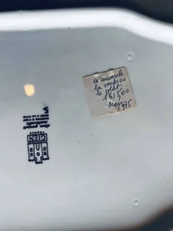 Soupière fond bleu faïencerie de Gien, complète