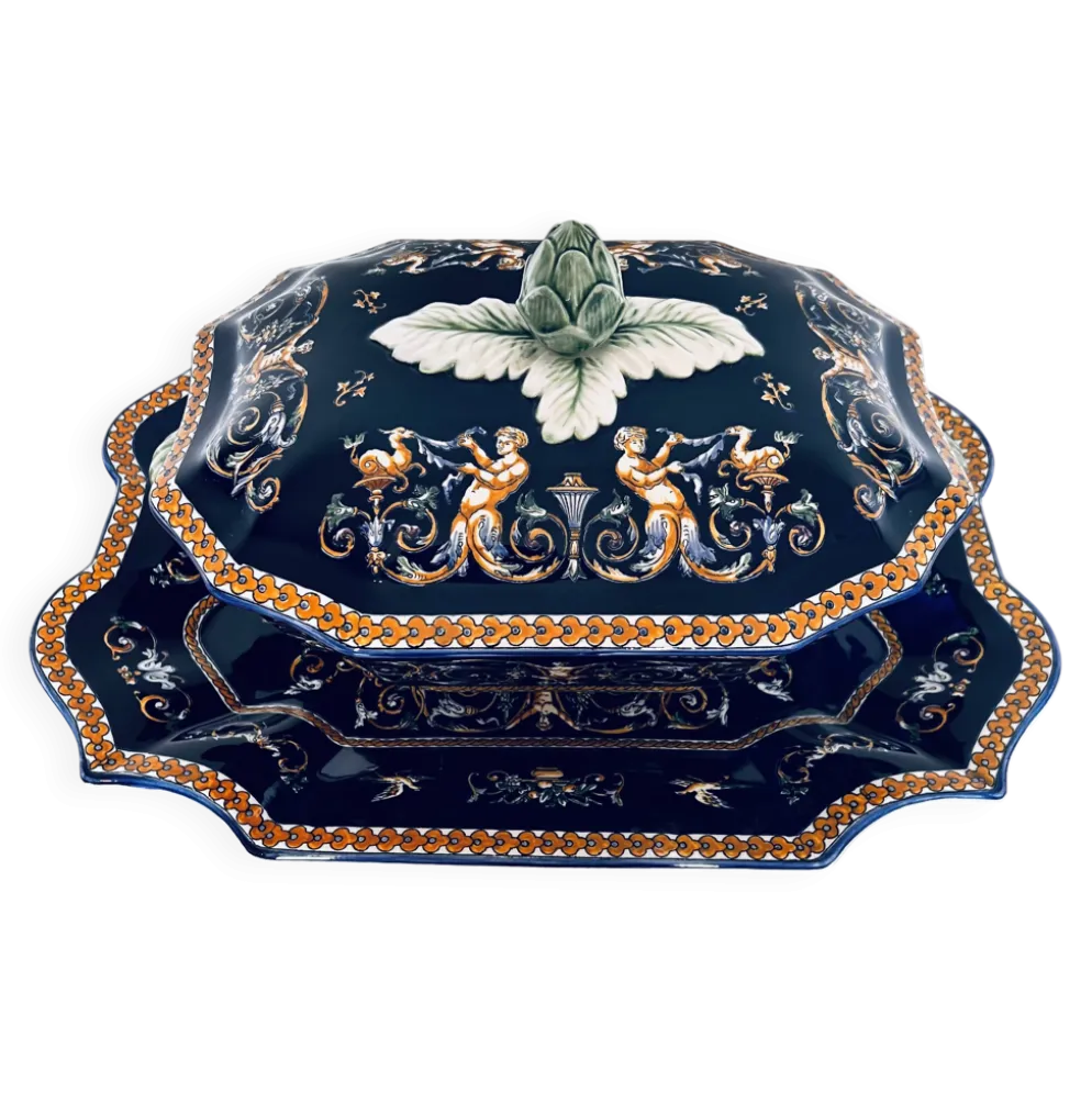 Soupière fond bleu faïencerie de Gien, complète