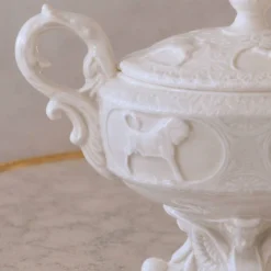 Soupière italienne d'apparat st Capodimonte en porcelaine