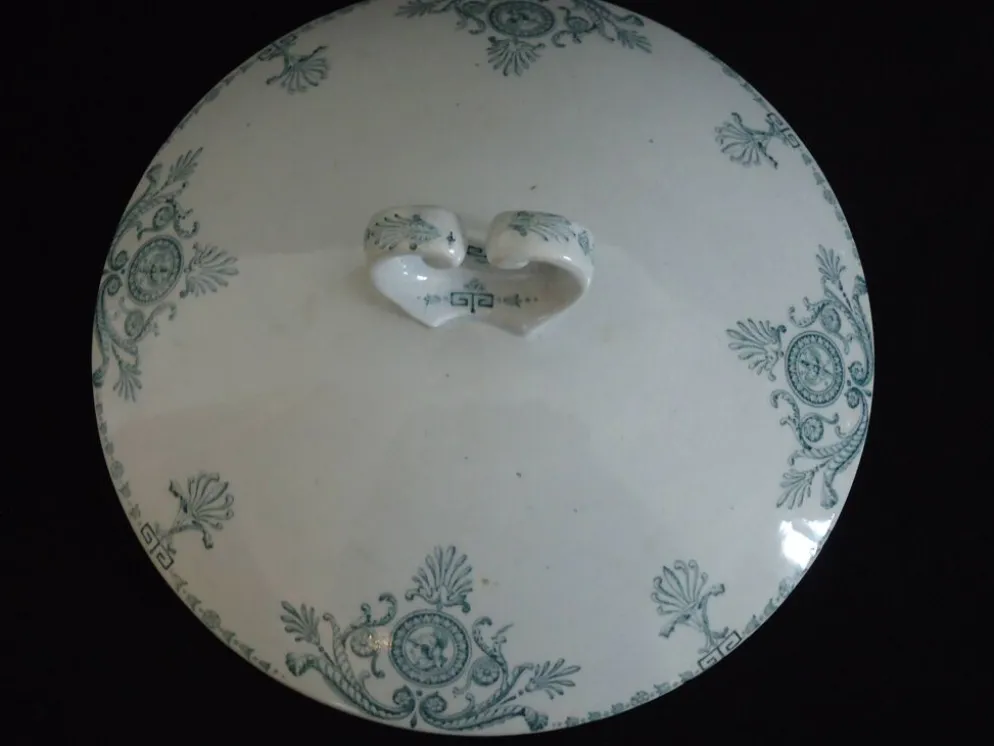 Soupière legumier Luneville, Keller et Guerin, modèle Lutzen
