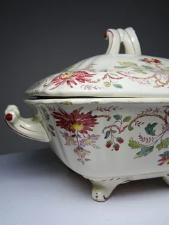 Soupière, légumier ancien Longchamp Pâquerettes en terre de fer polychrome