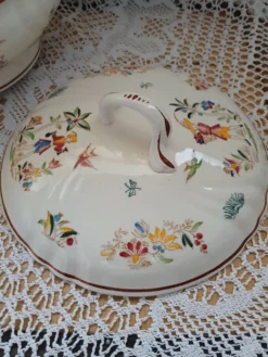 Soupière Longwy "Vieux Moustier "