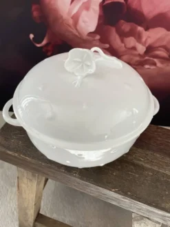 Soupière Muguet Lalique blanche