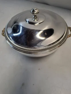 Soupière ou Légumier en Métal Argenté – Orfèvrerie de France