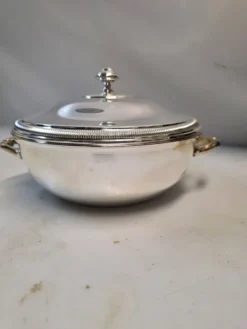 Soupière ou Légumier en Métal Argenté – Orfèvrerie de France