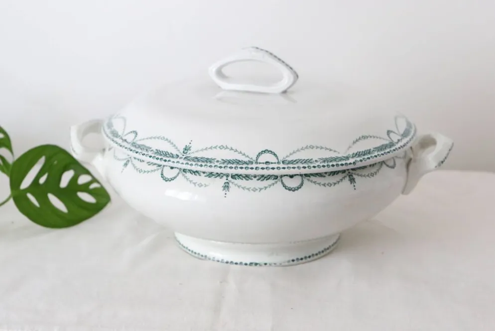 Soupière ou saladier modèle René, Saint Amand, Terre de Fer, manufacture française