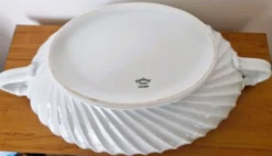 Soupière ovale blanche porcelaine de Haviland modèle torse