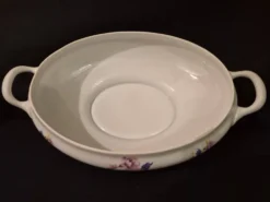 Soupière ovale en porcelaine de Limoges, Salmon et Cie
