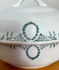 Soupière plat terre de fer Saint-Amand