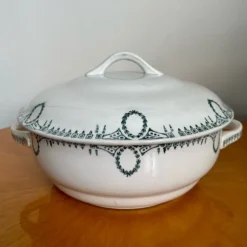 Soupière plat terre de fer Saint-Amand