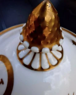 Soupière porcelaine Empire époque Napoléon Ier décor d'abeille dorée
