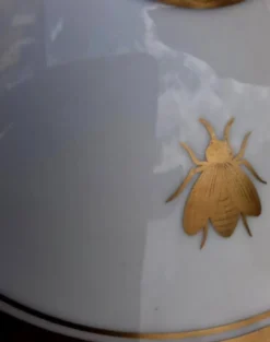 Soupière porcelaine Empire époque Napoléon Ier décor d'abeille dorée