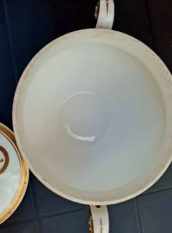Soupière porcelaine Empire époque Napoléon Ier décor d'abeille dorée