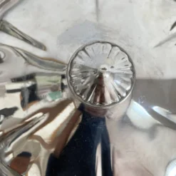 Soupière ronde vintage en inox festonné