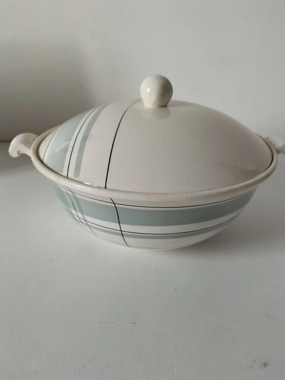 Soupière Salins modèle Montréal décor graphique 60’s