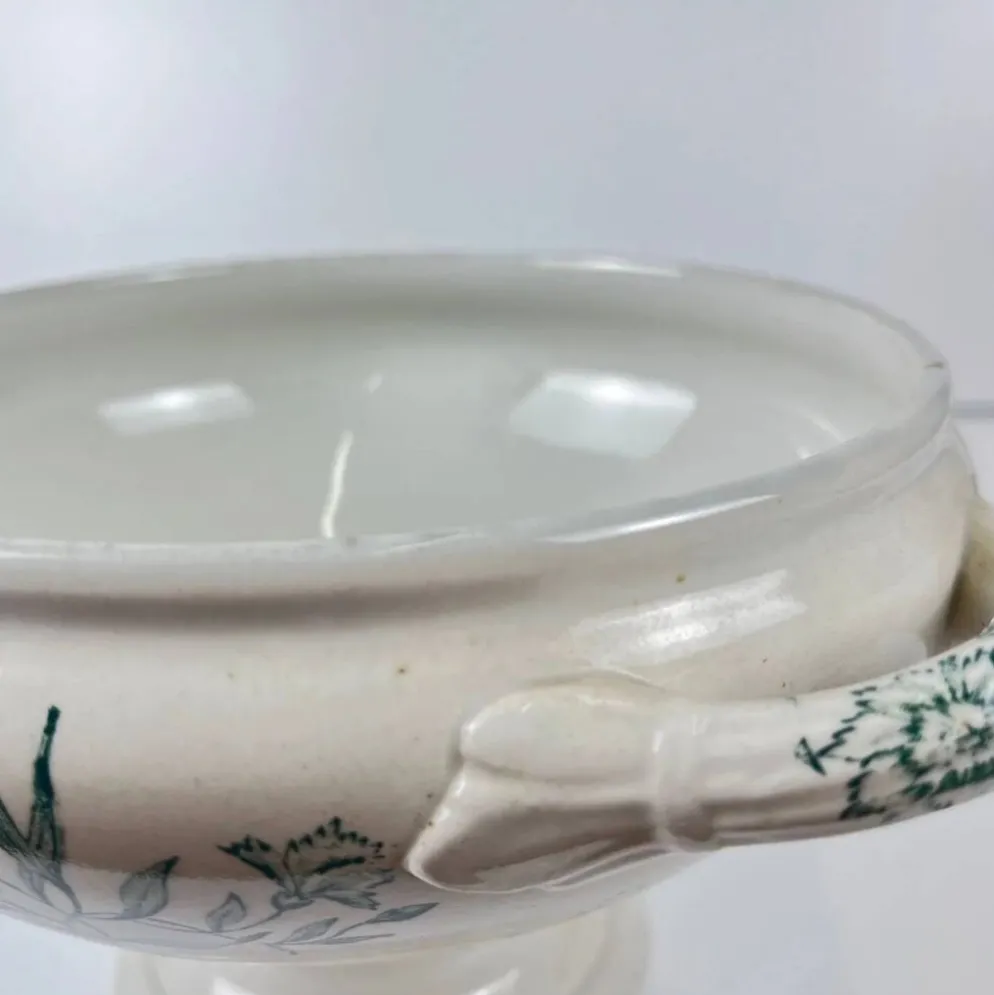 Soupière terre de fer Pexonne "Lucrèce" XIXe, vert