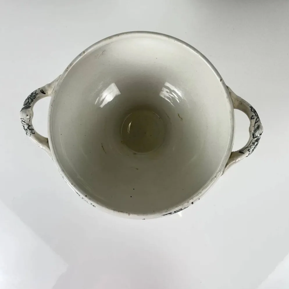Soupière terre de fer Pexonne "Lucrèce" XIXe, vert