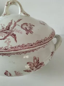 Soupière terre de fer Sarreguemines modèle Fontanges (vers 1880–1900),