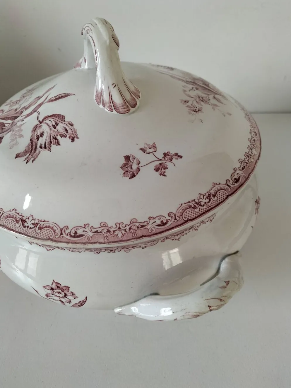 Soupière terre de fer Sarreguemines modèle Fontanges (vers 1880–1900),