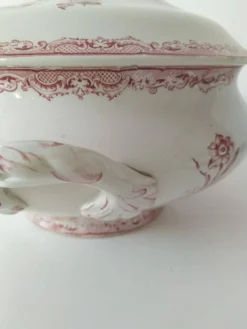 Soupière terre de fer Sarreguemines modèle Fontanges (vers 1880–1900),