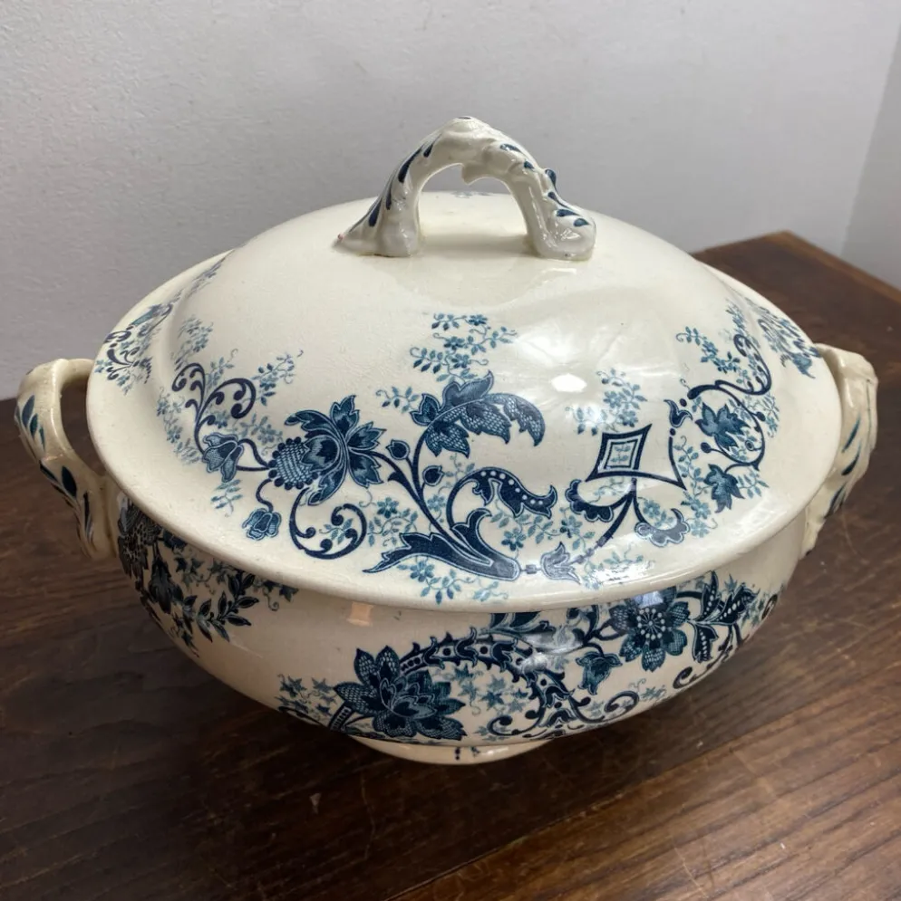 Soupière, terre de fer, Sévigné, HB & Cie