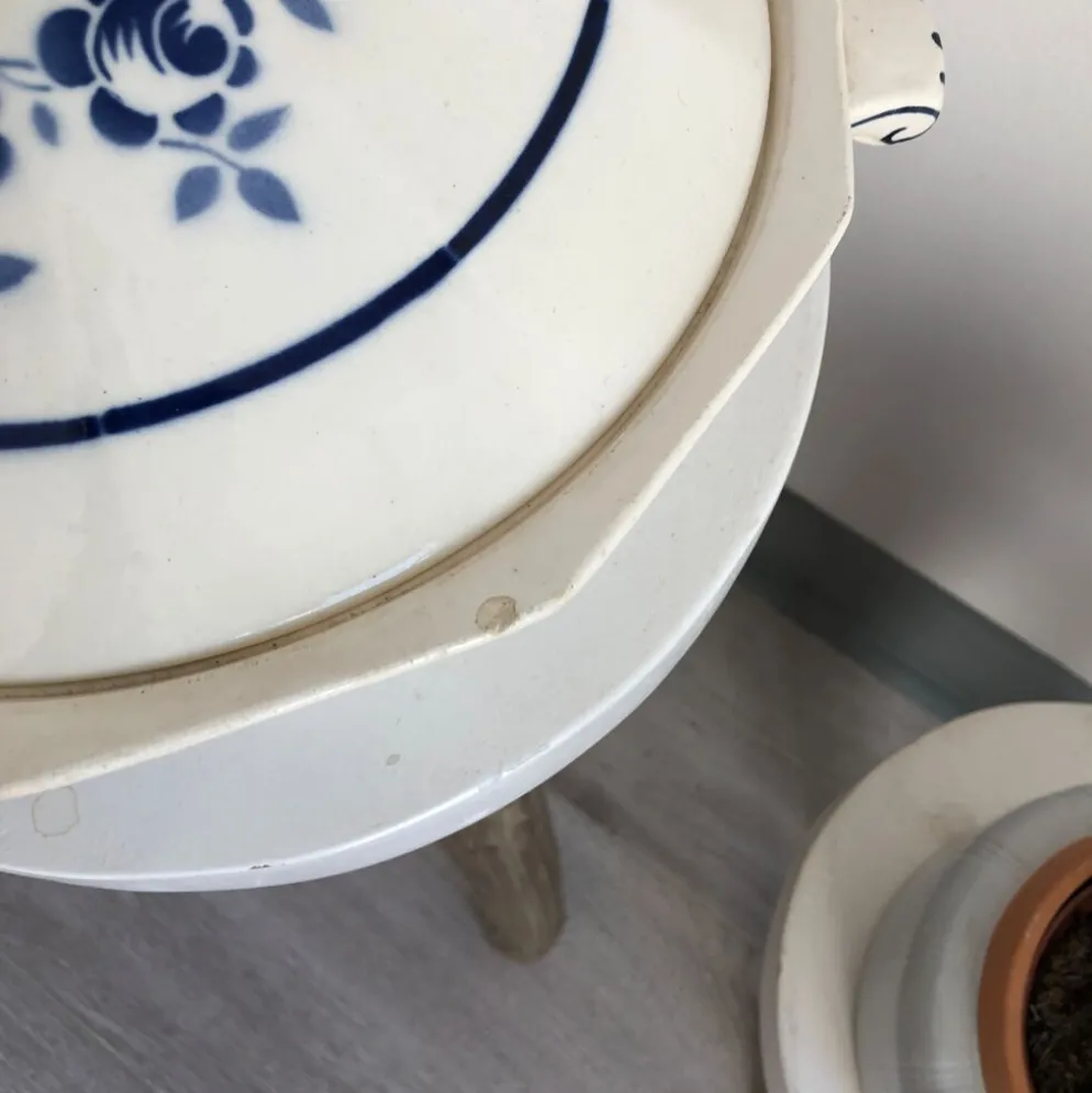 Soupière Terre de Fer vintage