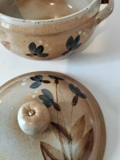 Soupière vintage en grès du Marais – charme rustique, esprit cottagecore