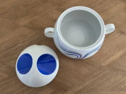 Soupière vintage en porcelaine