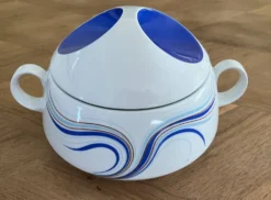 Soupière vintage en porcelaine