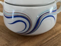 Soupière vintage en porcelaine