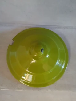 Soupière vintage en tôle émaillée verte
