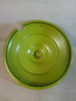 Soupière vintage en tôle émaillée verte