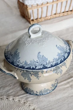 Soupière vintage terre de fer Saint Amand Hamage Nord modèle Platane bleu