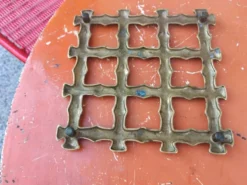 Sous plat en bronze façon bambous vers 1960