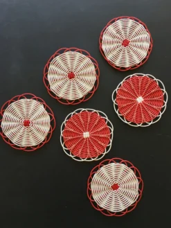 Sous verres en fil de scoubidous