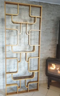 Séparateur mural par Ludvik Volak de Drevopodnik Holesov