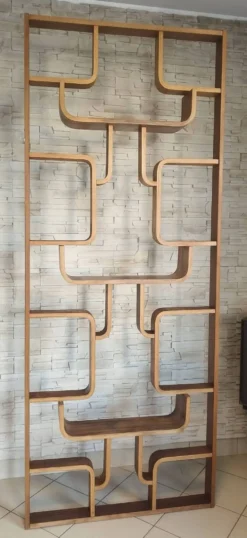 Séparateur mural par Ludvik Volak de Drevopodnik Holesov