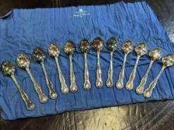 Sérié de 12 grandes cuillères Mappin and Webb en métal argenté