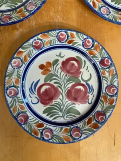 Série 3 assiettes déco quimper henriot france céramique polychrome vin